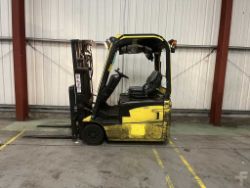 2008 CAT LIFT TRUCKS ELECTRIC - 3 WHEELS FB16NT**(INCLUDES CHARGER)**