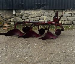 MASSEY FERGUSON 150 PLOUGH 3 FURROW