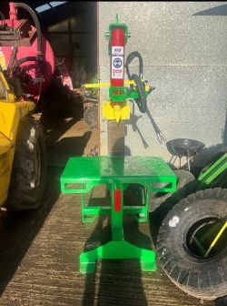 NEW LOG SPLITTER