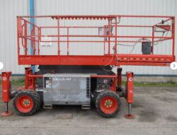 SKYJACK SJ6832 SCISSOR LIFT – 2014