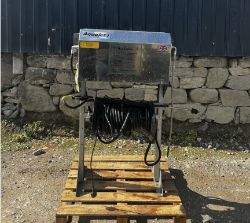 SPOTLESS SOLUTIONS: AQUAJET 1 SYSTEM - EFFICIENCY IN EVERY RINSE