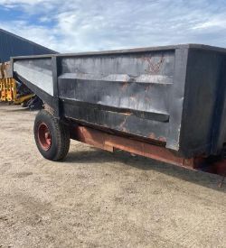 HEAVY-DUTY DUMP TRAILER