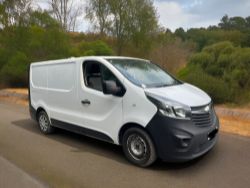 2017 VAUXHALL VIVARO 2700 CDTI ECOFLEX | **(ONLY 43K MILEAGE)** | DEALER FORECOURT £10,250