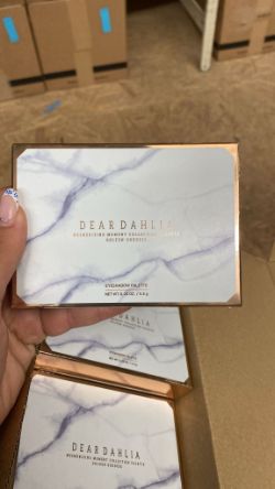19 X DEAR DAHLIA MESMERIZING MOMENT GOLDEN GODDESS PALETTE