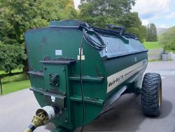 MAJOR MUCK-OUT 750 MUCK SPREADER