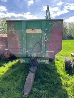 AW 10-TON EQUIPMENT TRAILER