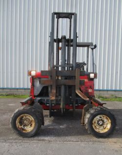 MOFFETT MOUNTY M8 25.4 FORKLIFT