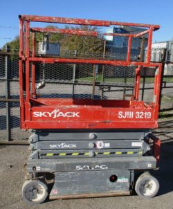 SKYJACK SJ3219 CHERRY PICKER: RELIABLE AND EFFICIENT ACCESS SOLUTION