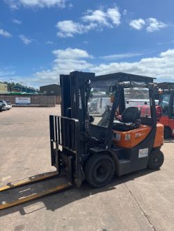 DOOSAN G25GX GAS FORKLIFT 2019 - 5130 HOURS