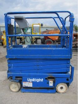 UPRIGHT MX19 SCISSOR LIFT ACCESS PLATFORM