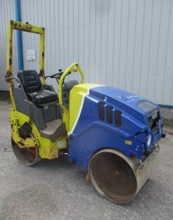 2014 HAMM HD8 VIBRATING ROLLER