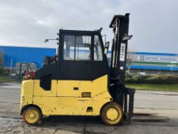 2000 ROYAL T2250 LPG FORKLIFT