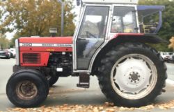 MF 390 AG TRACTOR