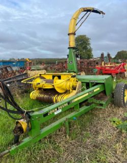 JOHN DEERE 3675 TRAILED FORAGER