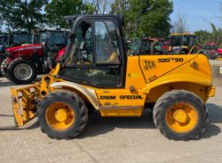 JCB 520-50 FARM SPECIAL LOADALL WITH PALLET FORKS AND PICK UP HITCH