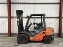 TOYOTA 02-8FDJF35 DIESEL FORKLIFT - 2017 MODEL