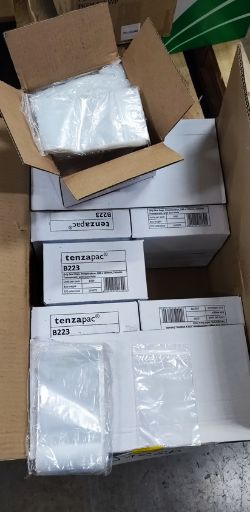 767,000 GRIP SEAL BAGS, POLYETHYLENE, 100 X 150MM, DEBATIN TRANSPARENT - RRP £3,519.36
