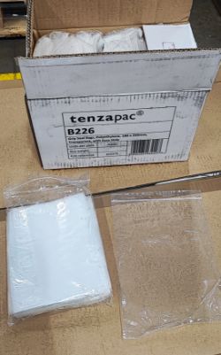 493,000 GRIP SEAL BAGS, POLYETHYLENE, 180 X 250MM, TRANSPARENT RRP £6,064.07