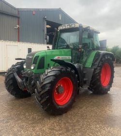 FENDT 714 TRACTOR (2001)
