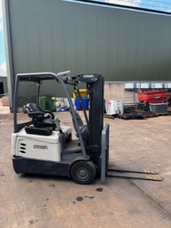 CROWN SCT6020 ELECTRIC FORKLIFT 2018