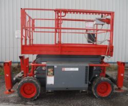 SKYJACK SJ6832 SCISSOR LIFT – 2011