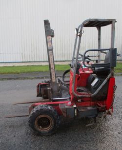 MOFFETT MOUNTY M2003 FORKLIFT: VERSATILE AND POWERFUL