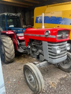MASSEY FERGUSON 165 TRACTOR