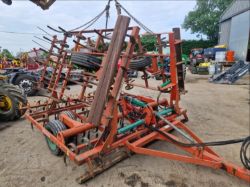 KVERNELAND TTA6 6M HYDRAULIC FOLDING CULTIVATOR