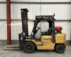 2001 CAT LIFT TRUCKS LPG FORKLIFT GP30