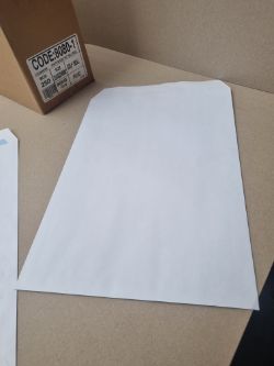 C4 ENVELOPES - C4 PLAIN WHITE NON WINDOW BOXED IN 250S TOTAL QTY 5000 (20 BOXES)