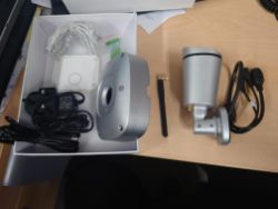 5X DAY/NIGHT VISION, CCTV CAMERA'S , 1080P QUALITY WITH POWER SUPPLY AND MOUNTING BLOCK