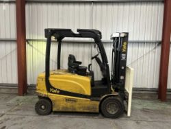 2017 YALE ERP25VL ELECTRIC 4-WHEEL FORKLIFT **(INCLUDES CHARGER)**