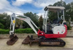 2016 TAKEUCHI TB216 1.6 TONNE EXCAVATOR
