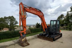 2018 HITACHI ZX85USB 8.5 TONNE EXCAVATOR