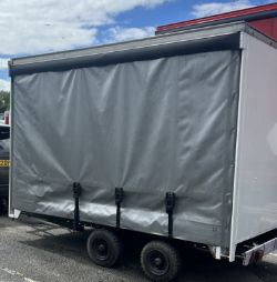 CURTAIN SIDED TRAILER.