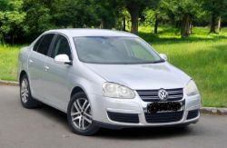 (2008) VOLKSWAGEN JETTA 2.0 TDI SE DSG 4DR >>--NO VAT ON HAMMER--<<