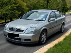 VAUXHALL VECTRA LS 1.8L PETROL 2003 – RELIABLE AND ULEZ COMPLIANT HATCHBACK >>--NO VAT ON HAMMER--<<