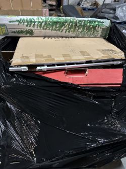 PALLET OF MIXED MARKET ITEMS