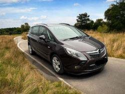 VAUXHALL ZAFIRA TOURER EXCLUSIV CDTI A 2012 – SPACIOUS 7-SEATER >>--NO VAT ON HAMMER--<<