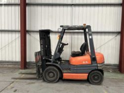 TOYOTA DIESEL FORKLIFT 62-6FDF20 (1997)