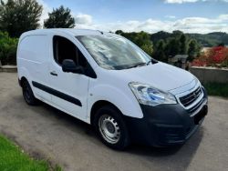 RESERVE REDUCED TO SELL ON PICKUPS, VANS, CARAVANS, QUADS & MORE Ends from Monday 19th Aug  11am