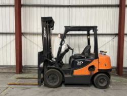 2015 DOOSAN D30S-5 DIESEL FORKLIFT - 3,000 KG CAPACITY