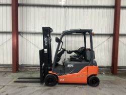2017 TOYOTA ELECTRIC FORKLIFT 8FBM20T **(INCLUDES CHARGER)**