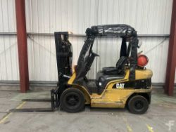 CAT LIFT TRUCKS GP25N LPG FORKLIFT - 2007 MODEL