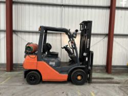 TOYOTA LPG FORKLIFT - 2016 02-8FGF25