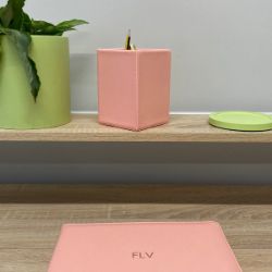100 X LUXURY VEGAN LEATHER PEN POTS IN ASSORTED COLOURS