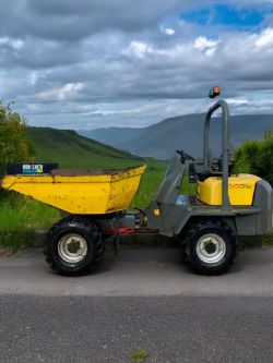 2015 WACKER NEUSON 3001 3 TONNE DUMPER – RELIABLE AND READY FOR WORK!