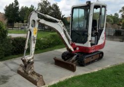 2016 TAKEUCHI TB216 1.6 TONNE EXCAVATOR