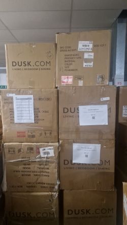PALLET CONTAINING CUSTOMER RETURNS FURNITURE, PLEASE SEE DESCRIPTION FOR BREAKDOWN