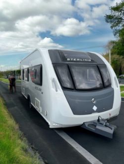 2015 STERLING ECCLES SE MOONSTONE TOURING CARAVAN